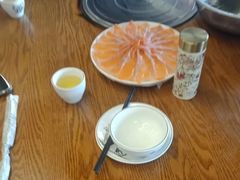 -三文彩虹鳟鱼庄