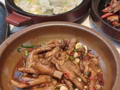 -阿瓦山寨·湘菜现炒·剁椒鱼头王(咸阳总店)