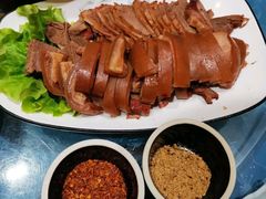 -乔家小院•非遗驴肉•本地小海鲜(滨河路店)