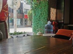 -歹歹的加个面过油肉拌面