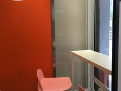 用餐区-CoCo都可(湖滨银泰店B区店)