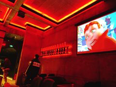 -饮湖威士忌鸡尾酒吧