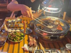 -叽叽扎扎烤肉场(生态城万达店)