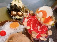 -湊湊火锅·茶憩(打浦桥日月光店)