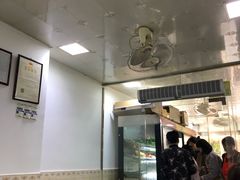 -重庆火红麻辣烫(伟超置业大厦店)