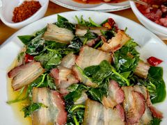 -大众跷脚牛肉馆·非遗传承单位(峨眉山店)