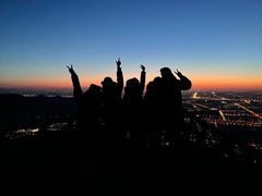 -鬼笑石后山停车场
