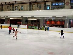 -陈露国际冰上中心(天津嘉里汇店)