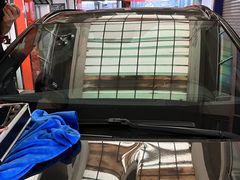 -鲨鱼皮汽车凹陷玻璃修复(静安店)