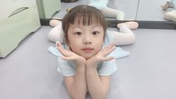 -昕艺尚皇家芭蕾舞蹈中心