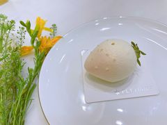 定情白草莓-法桐蛋糕·手作面包(万象城店)