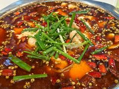 -乡土特色.冷锅鱼.牦牛肉汤锅