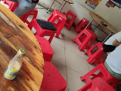 -灵山卢梅燕粉店