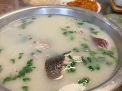 -雪湖煜辰鱼头老店(雪野湖店)