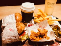 -The Habit Burger Grill 哈比特汉堡(复兴soho店)