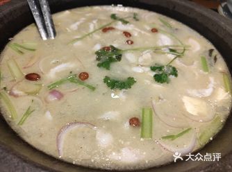 河鲜生!奶呼呼的石锅鱼火锅