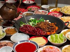 -沸炉重庆老火锅(军事博物馆店)