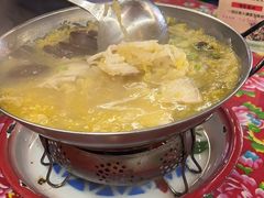 -闯关东东北农家菜(崂山石老人店)