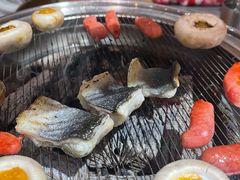 -围炉肉舍•炭烤活鳗•丹东海鲜烤肉(步行街店)