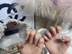 -尤米一站式美甲美睫