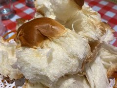 传统老式面包-老郑家东北春饼(龙悦居店)