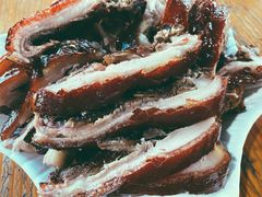 -黄记四更烤乳猪店