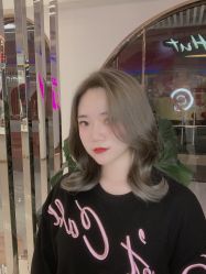 -BULB STUDIO 巴柏明星发型工作室