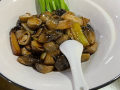 京葱烧草菇-久品居外婆人家(时光店)