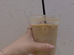 冰拿铁-Seesaw Coffee(上海尚悦湾店)