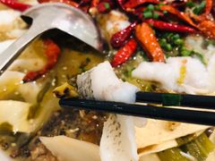 -姚姚酸菜鱼·金戈戈香港豉油鸡(喜荟城联名店)