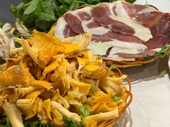 -菌海森林·非遗野生菌火锅(摩根道店)