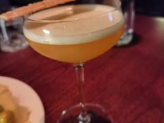 -FOUR PLAY BAR