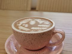 -逗号咖啡(信义荔山公馆店)