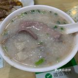 心里再次充满期待。上来了，不过是粥，料很足