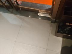 -魏铭鱼头捞饭(晋阳路店)