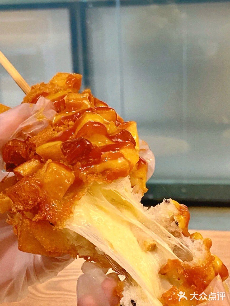 在青岛吃过就念念不忘的米热狗️ 终于开来昆明了！