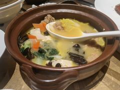 京城酥肉锅-四季民福烤鸭店(西单华威约饭街店)