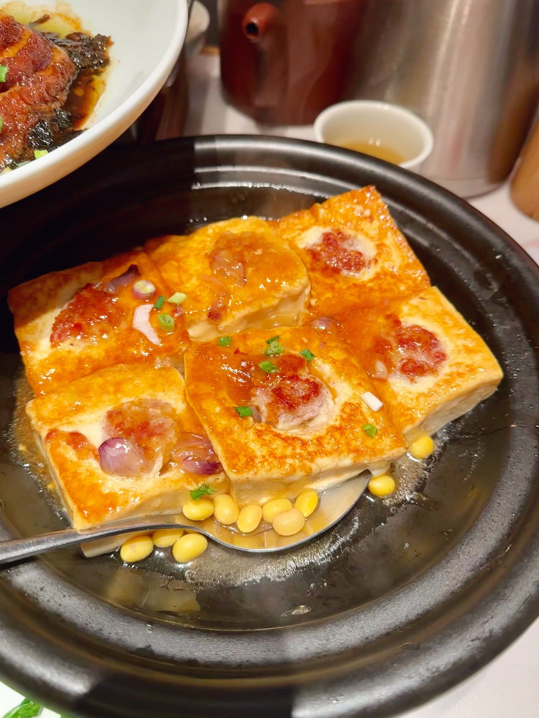 n[礼花]家常美味,味觉盛宴[礼花]
「荣幸自酿豆腐」9202荣幸