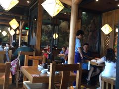 大堂-云海肴·汽锅鸡·云南菜(天山百盛优客店)