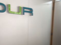 -卡罗酒店(东门晒布地铁站店)