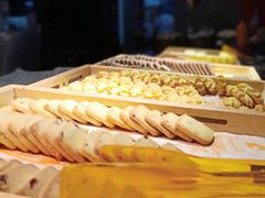 -佰烧海鲜烤肉火锅自助(世茂国际广场店)