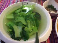 -香巴拉云南餐厅(华莱坞店)