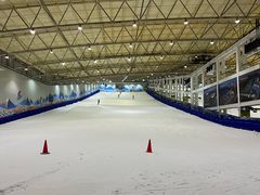 -乔波室内滑雪场