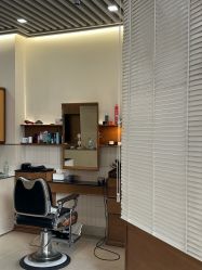 -MARTIN'S BARBER SHOP男士理发馆