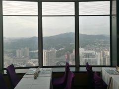 -亚洲国际大酒店·云顶阁旋转自助餐厅