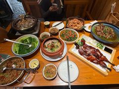 -老滇山寨•云南特色菜•地方菜•民族风情歌舞表演(金碧店)