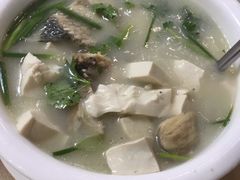 -口衣记鸡饭店