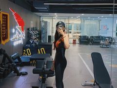 -英派斯健身旗舰店(海信国际中心馆)