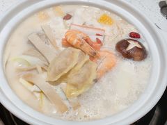-三人行骨头王火锅(长寿店)