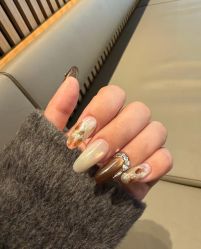 -H12 STAR日式美甲美睫专门店